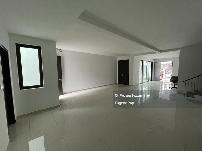 Rumah Teres 3-Tingkat untuk Dijual di Bukit Rahman Putra, Sungai Buloh oleh Eugene Yap - iProperty.com.my