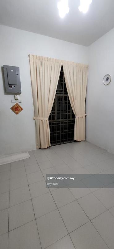 Rumah Berkembar untuk Dijual di Kawasan Perumahan Sungai Emas, Batu Ferringhi oleh Roy Kuak - iProperty.com.my