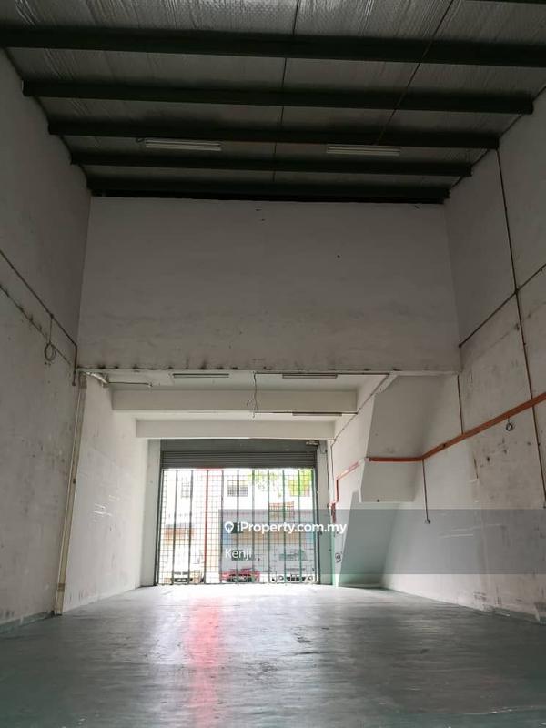 Kilang Teres untuk Dijual di Seksyen 33, Shah Alam oleh Kenji - iProperty.com.my