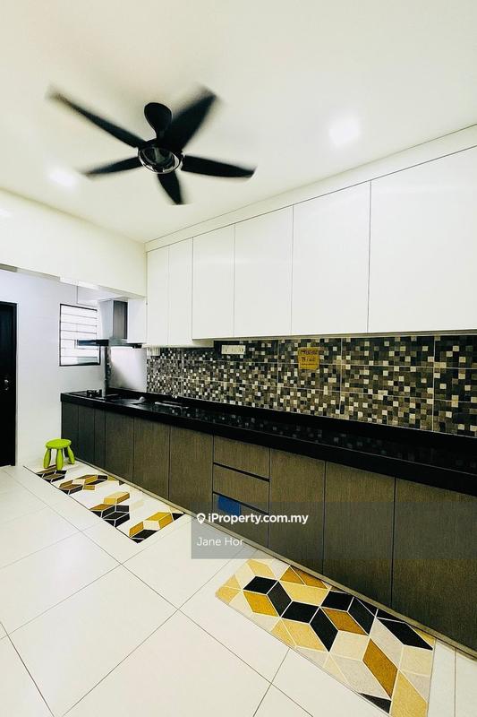 Townhouse for Sale in 16 Sierra, Puchong by Jane Hor - iProperty.com.my
