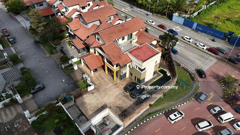 Bungalow House for Sale in Bandar Sunway, Sunway by Gordan Wong - iProperty.com.my