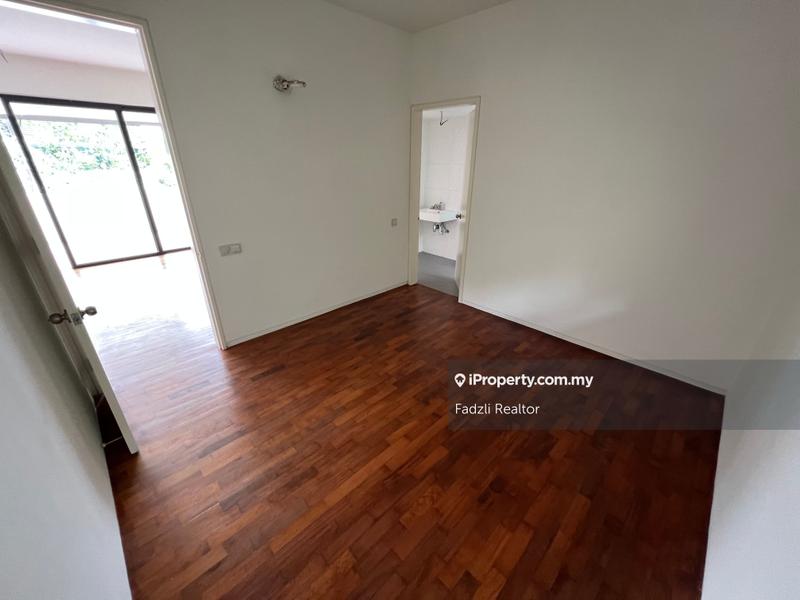 3-storey Terraced House for Sale in Blu Constellation, Seri Kembangan by Fadzli Realtor - iProperty.com.my