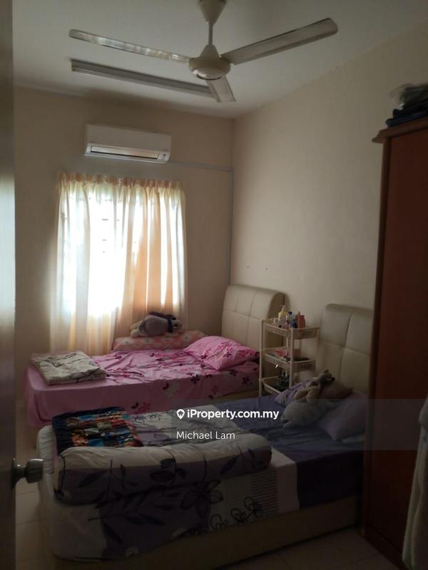 Townhouse for Sale in Villa Dahlia, Kayu Ara, Petaling Jaya by Michael Lam - iProperty.com.my