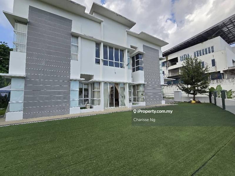 Rumah Berkembar untuk Dijual di Seri Sungai Long, Bandar Sungai Long oleh Charisse Ng - iProperty.com.my
