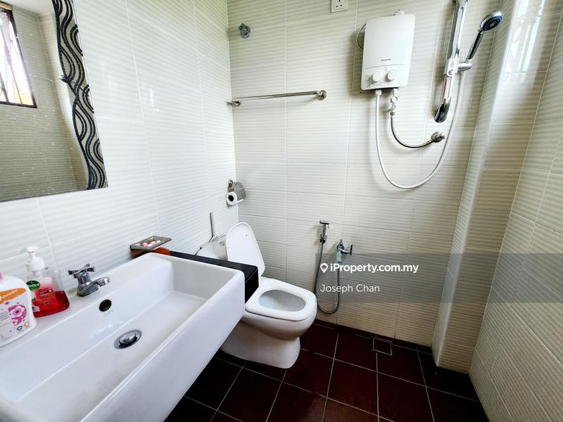 Bungalow House for Sale in Seksyen 7, Shah Alam by Joseph Chan - iProperty.com.my