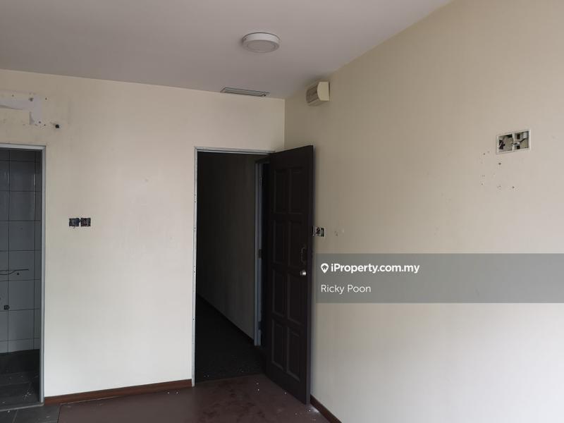 Shop / Office untuk Dijual di Jalan Pudu, KL City Centre oleh Ricky Poon - iProperty.com.my