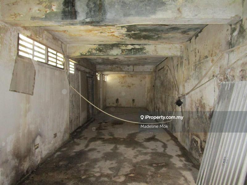 Banglo untuk Dijual di Taman Desa, Kuala Lumpur oleh Madeline Mok - Basement - iProperty.com.my