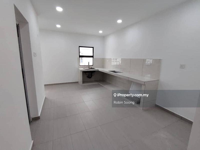 1-storey Terraced House for Sale in Taman Ayer Keroh Heights, Ayer Keroh by Robin Soong - iProperty.com.my