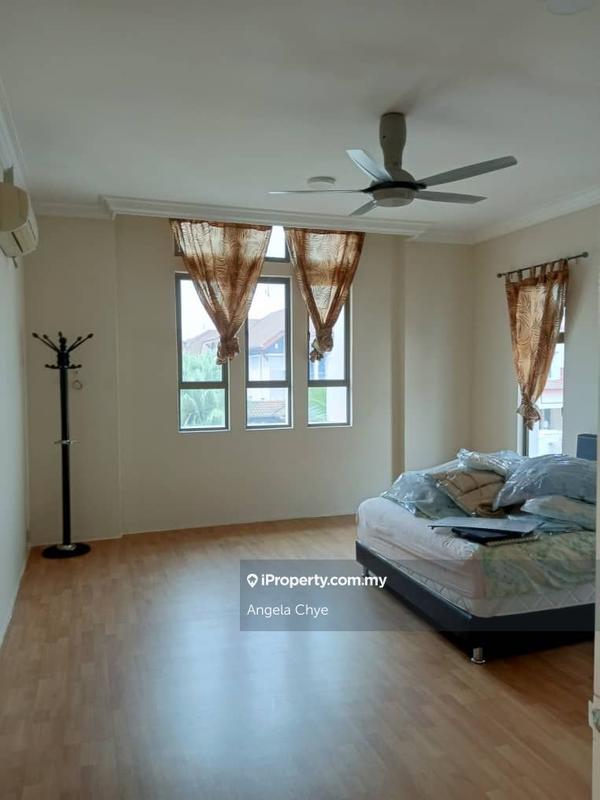 Rumah Berkembar untuk Disewa di Austin Perdana, Johor Bahru oleh Angela Chye - iProperty.com.my