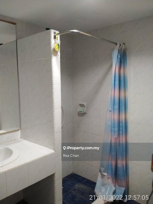 Apartment for Rent in Golden Showers (Kondo Ruby) by Rea Chan - iProperty.com.my