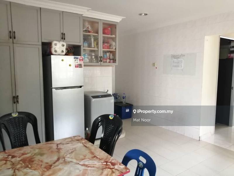 Rumah Berangkai 2 Tingkat untuk Dijual di Seksyen 7, Shah Alam oleh Mat Noor - iProperty.com.my