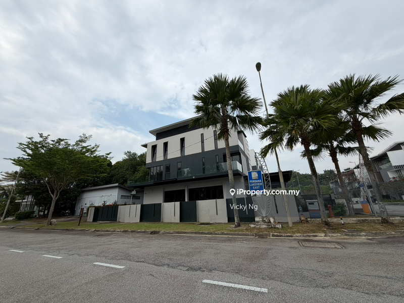 Banglo untuk Dijual di Perdana Lakeview East, Cyberjaya oleh Vicky Ng - iProperty.com.my