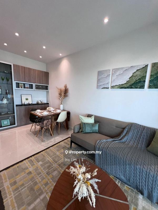 For Sale - Starview Bay @ Forest City