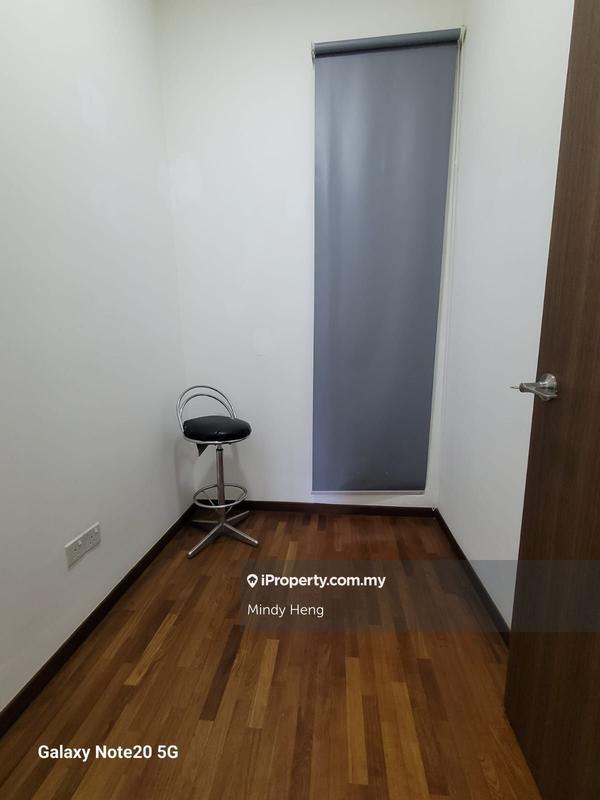 Service Residence for Sale in Crescent Bay Suites (Teluk Bayu) by Mindy Heng - iProperty.com.my