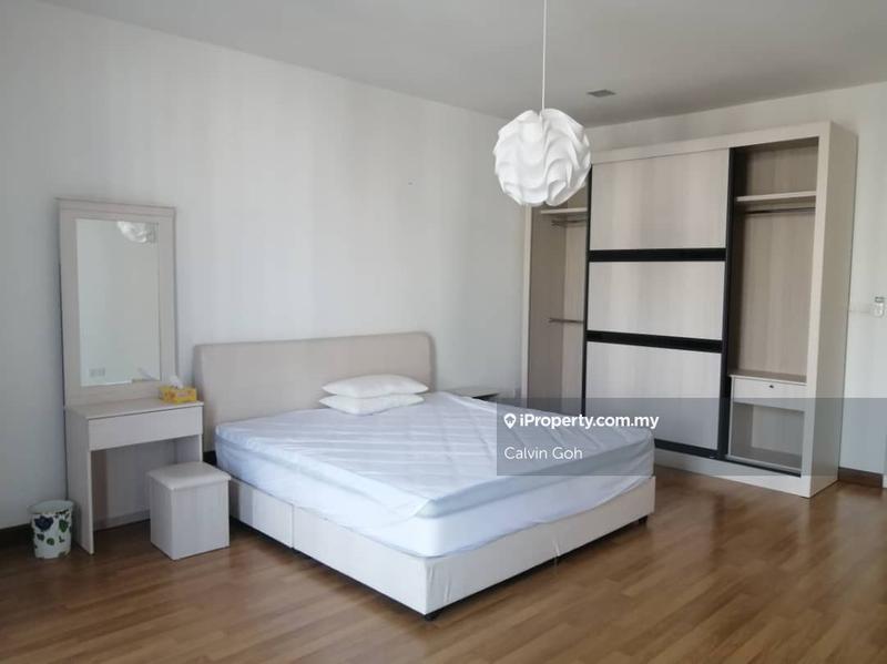 Rumah Teres 3-Tingkat untuk Dijual di Cassia Garden Residence, Presint 11 oleh Calvin Goh - iProperty.com.my