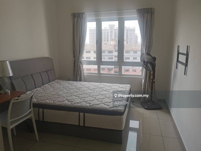 For Sale - The Edge Residence