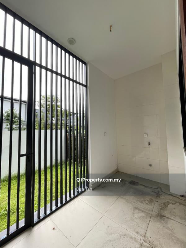 Bungalow House for Sale in Kota Kemuning, Shah Alam by Jen Tan - iProperty.com.my