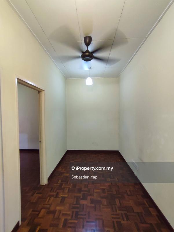 Rumah Berangkai 2 Tingkat untuk Dijual di Taman Kelana Idaman, Ara Damansara oleh Sebastian Yap - iProperty.com.my