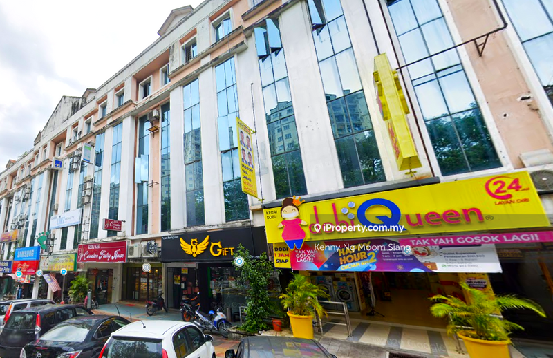 For Rent - ( Main Road ) Kepong Medan Putra Ground Floor Shop ( Rent ), Menjalara, KL
