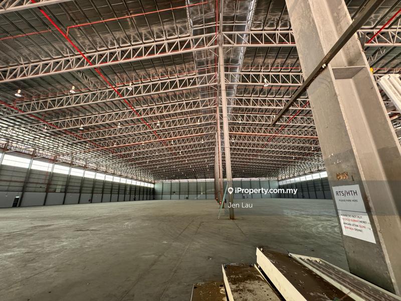 For Rent - Persiaran Selangor, Seksyen 15, Seksyen 16, Seksyen 17