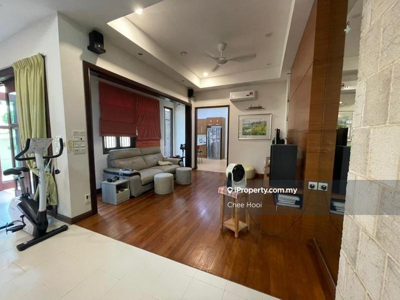 Rumah Berkembar untuk Dijual di Jalan Bunga Kaca Piring, Tanjung Bungah oleh Chee Hooi - iProperty.com.my