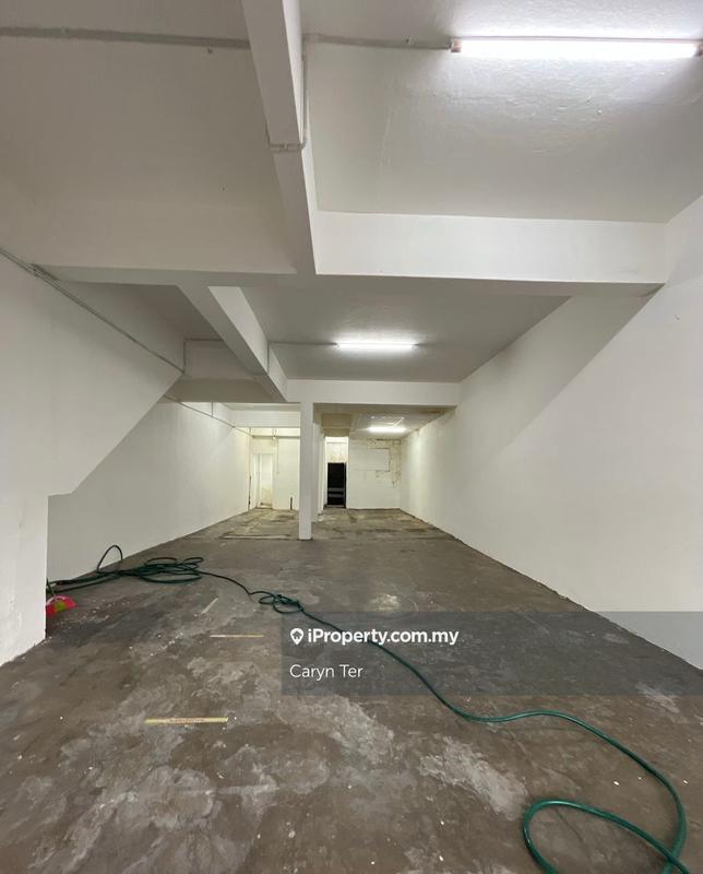For Sale - Saleng Jaya ( Facing Main Road ) 3 Storey Shop