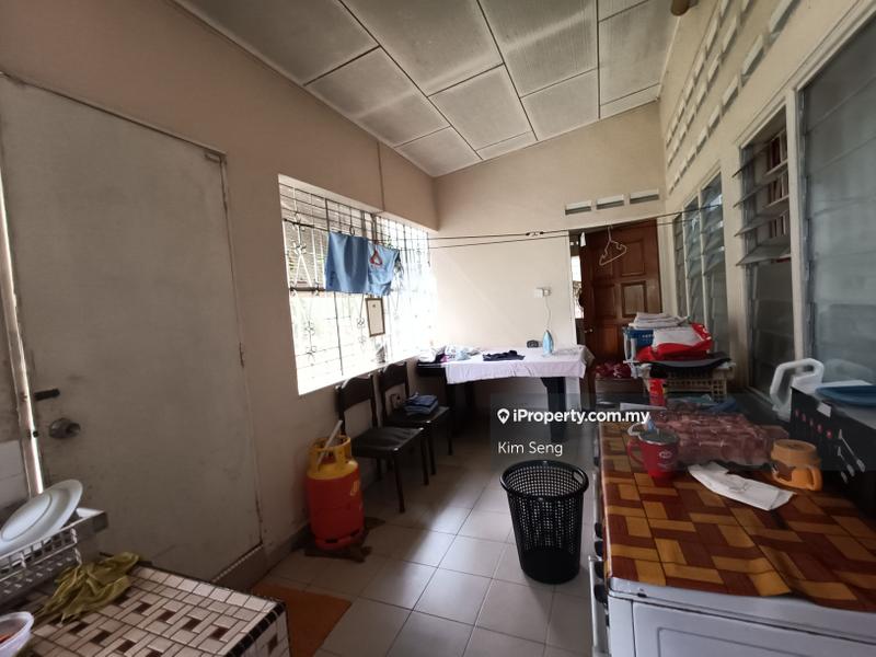 Bungalow House for Sale in Sunrise Park 11000 sqft, Kluang by Kim Seng - iProperty.com.my