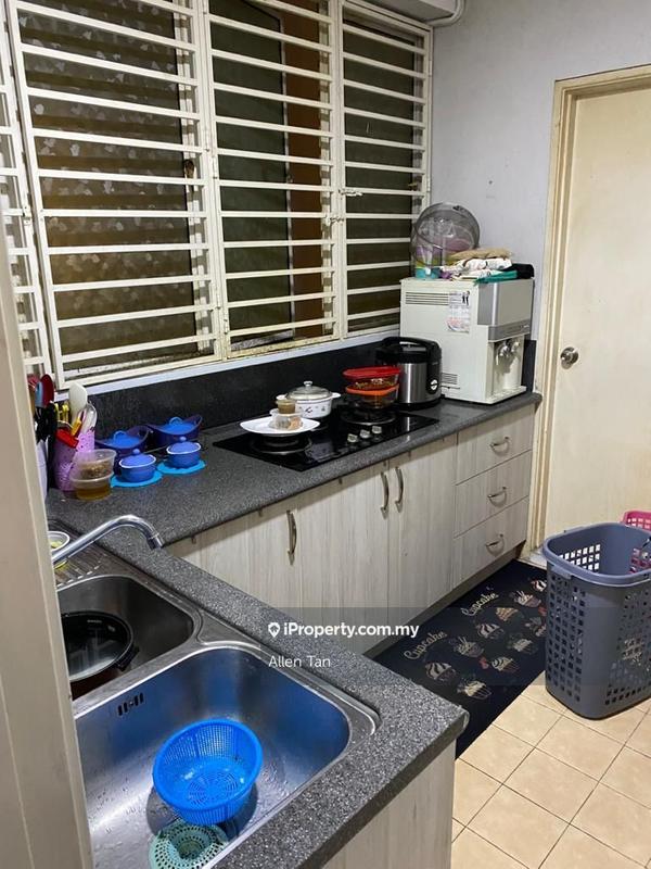 Condominium for Sale in Sterling by Allen Tan - iProperty.com.my