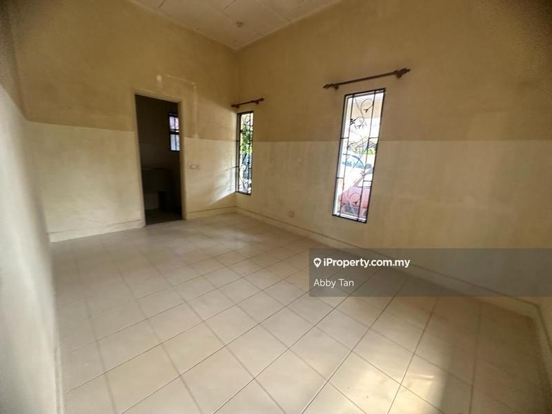 Bungalow House untuk Dijual di Tuanku Jaafaar Golf Country, Senawang oleh Abby Tan - iProperty.com.my
