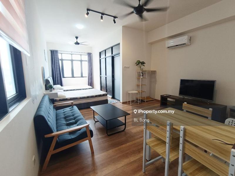 For Sale - The Quartz Residence