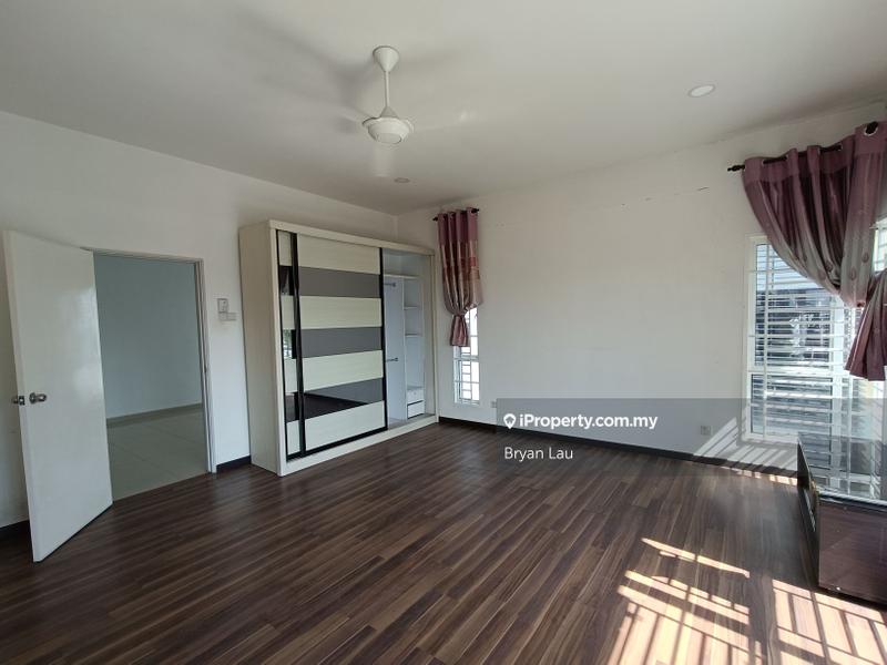 Rumah Berkembar untuk Dijual di Seri Kembangan, Selangor oleh Bryan Lau - iProperty.com.my