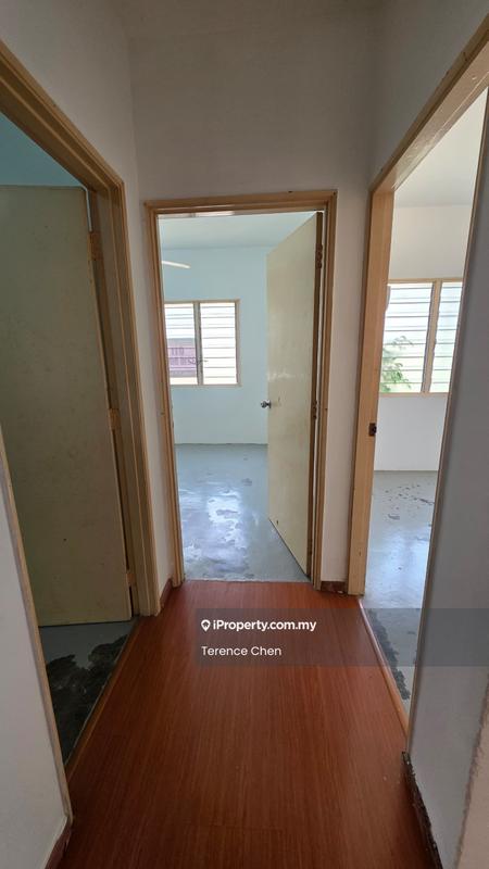 Pangsapuri untuk Dijual di Pangsapuri Seri Jati oleh Terence Chen - Corridor - iProperty.com.my