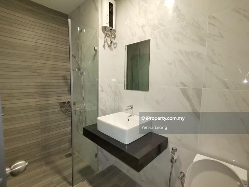 Kediaman Servis untuk Dijual di Emporis oleh Yenna Leong - iProperty.com.my