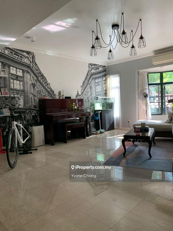 For Sale - Villa Bukit Tunku