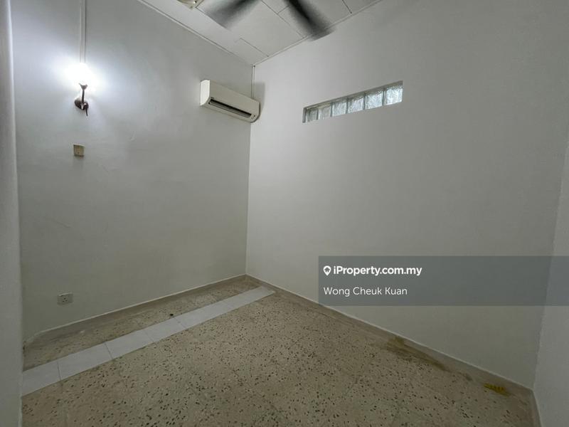 1-storey Terraced House for Sale in Taman Selayang Bahagia, Selayang by Wong Cheuk Kuan - iProperty.com.my