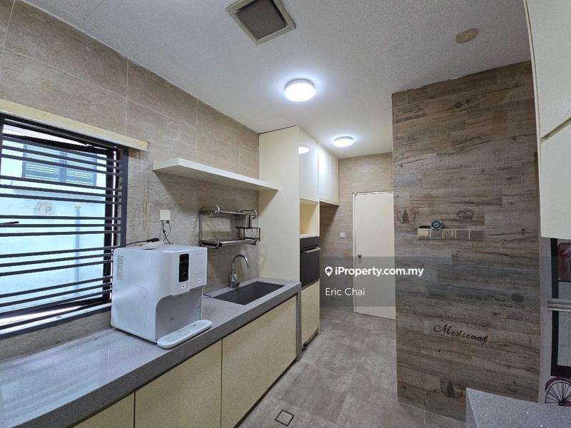 Rumah Berangkai 2 Tingkat untuk Dijual di Kampung Pulau Meranti, Puchong oleh Eric Chai - iProperty.com.my
