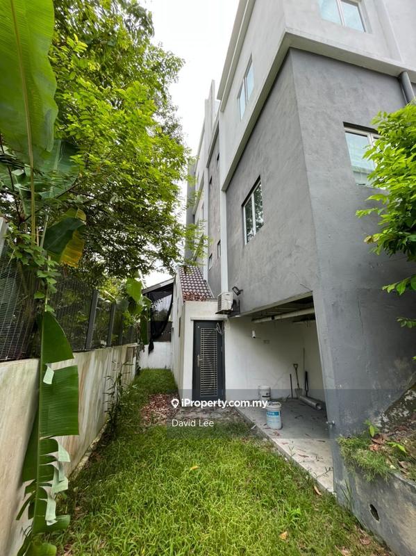 Rumah Berkembar untuk Dijual di Balakong, Selangor oleh David Lee - iProperty.com.my