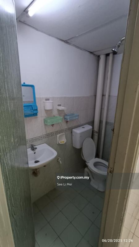 Flat for Sale in Batu Caves Centerpoint by See Li Mei - iProperty.com.my
