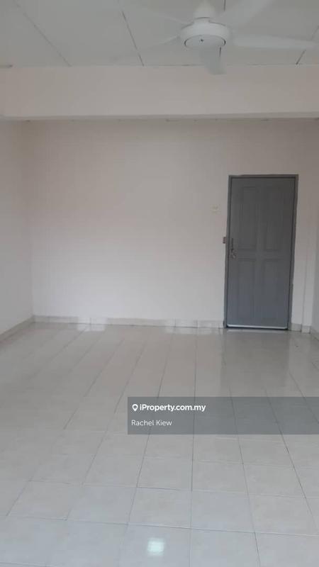 For Sale - Pangsapuri Carlina