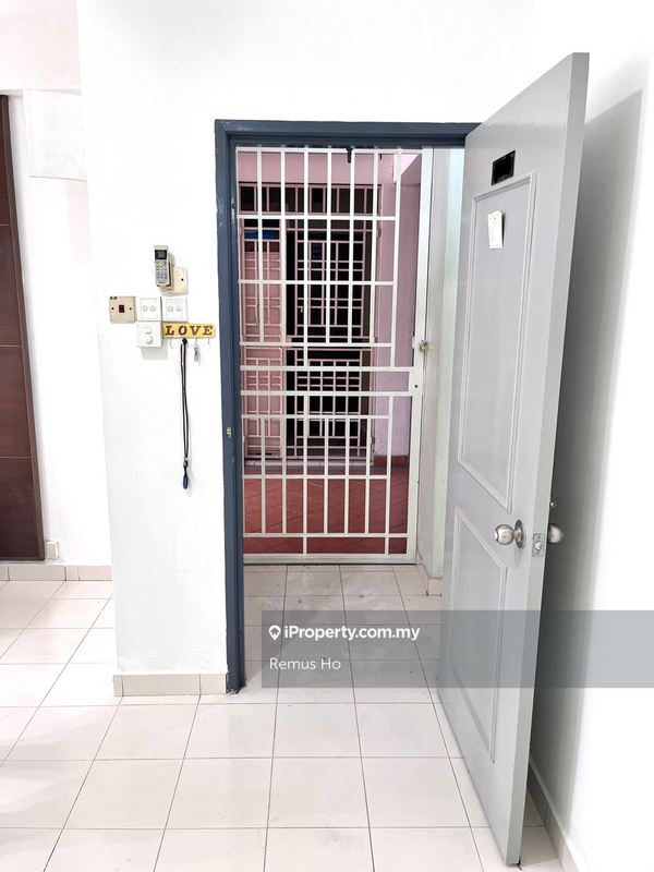 For Sale - Andari Townvilla