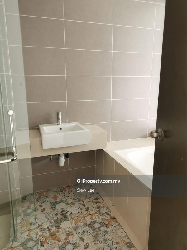 Rumah Berangkai 3 Tingkat untuk Dijual di Kota Damansara, Selangor oleh Siew Lee - iProperty.com.my