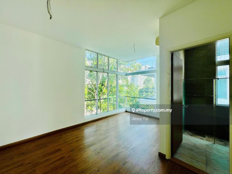 Bungalow House for Sale in Straits View, Johor Bahru by Jessy Yip - iProperty.com.my