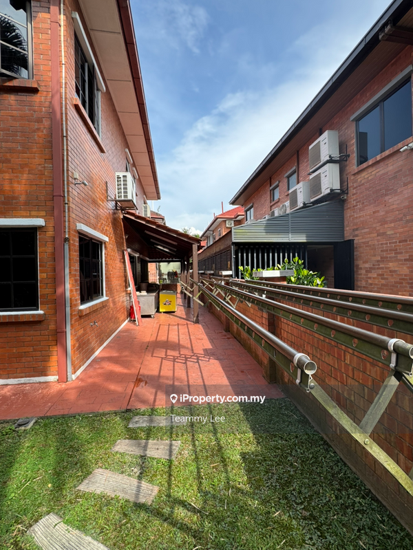 Bungalow House for Sale in {POOL} 2sty Bungalow Admiral Park Bdr Sungai Long, Bandar Sungai Long by Teammy Lee - iProperty.com.my