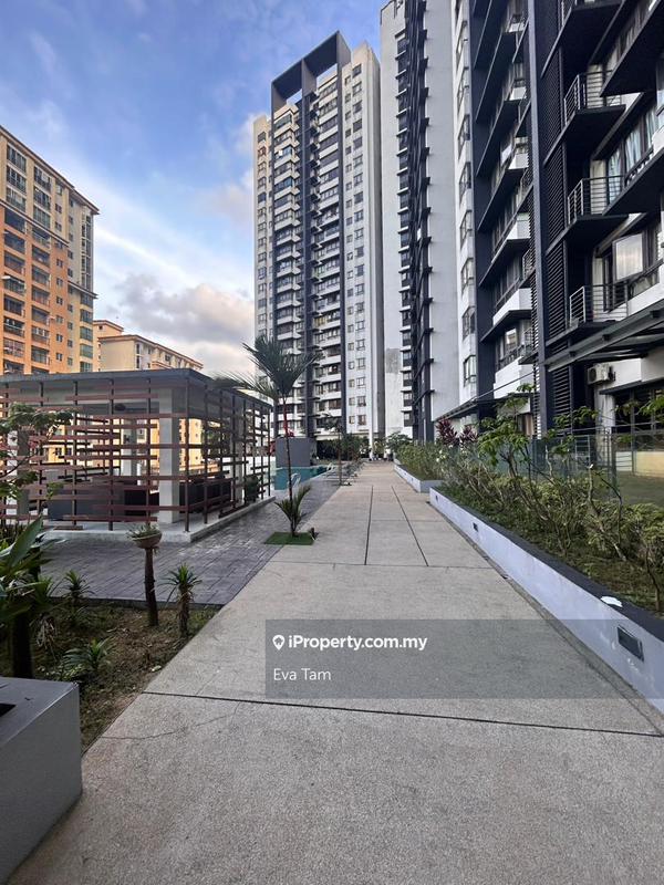Kondominium untuk Dijual di Residence 8 oleh Eva Tam - iProperty.com.my