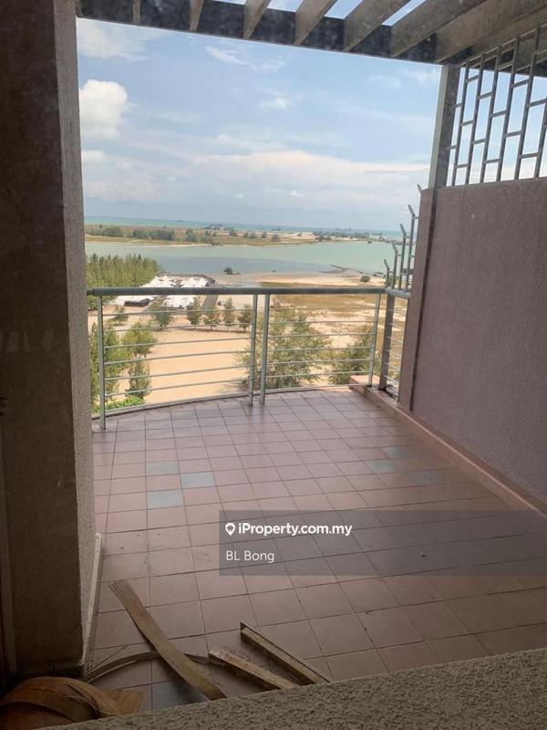 For Sale - The Golden Coast