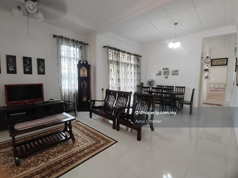 Bungalow House for Sale in Taman Tuanku Jaafar, Senawang by Azrul Othman - iProperty.com.my