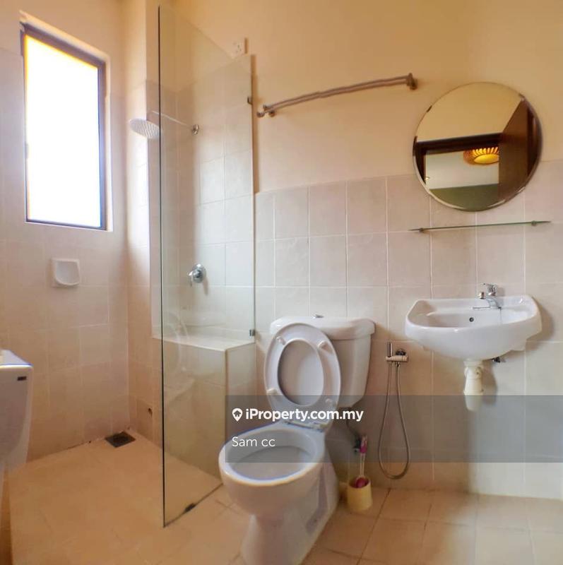 Semi-Detached House for Sale in Glenmarie Cove, Klang by Sam cc - iProperty.com.my