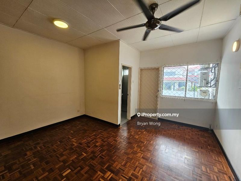 Rumah Teres 2-Tingkat untuk Dijual di Damansara Jaya, Petaling Jaya oleh Bryan Wong - iProperty.com.my