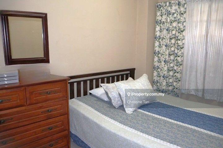Rumah Berangkai 2 Tingkat untuk Dijual di Taman Desa Alam, Shah Alam oleh Christine Tan - iProperty.com.my
