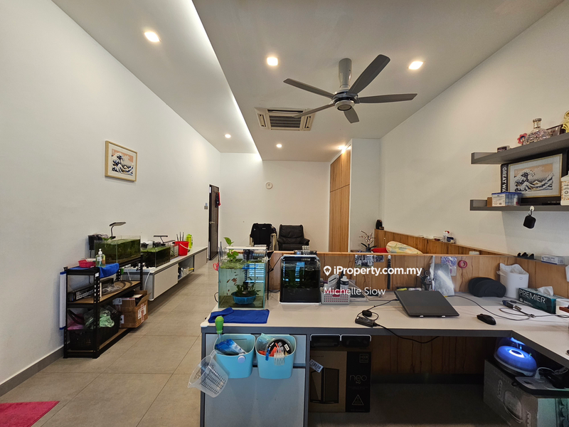 Rumah Berkembar untuk Dijual di Batu 9, Cheras oleh Michelle Siow - iProperty.com.my